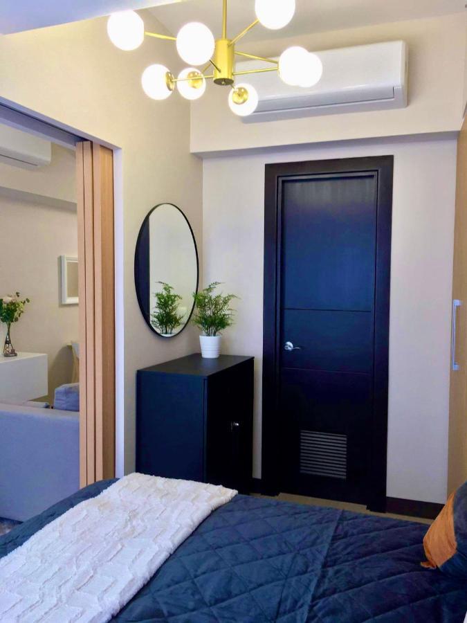 Daniella'S Modern & Cozy Suite In Uptown Bgc Manila Eksteriør bilde