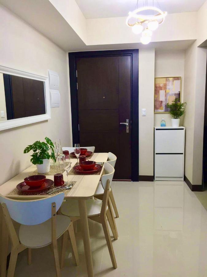 Daniella'S Modern & Cozy Suite In Uptown Bgc Manila Eksteriør bilde