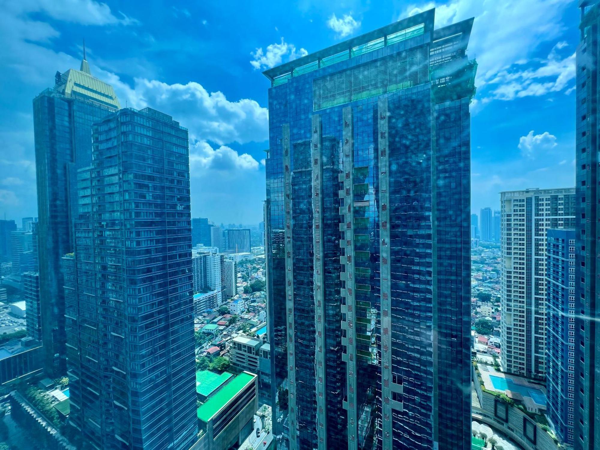 Daniella'S Modern & Cozy Suite In Uptown Bgc Manila Eksteriør bilde