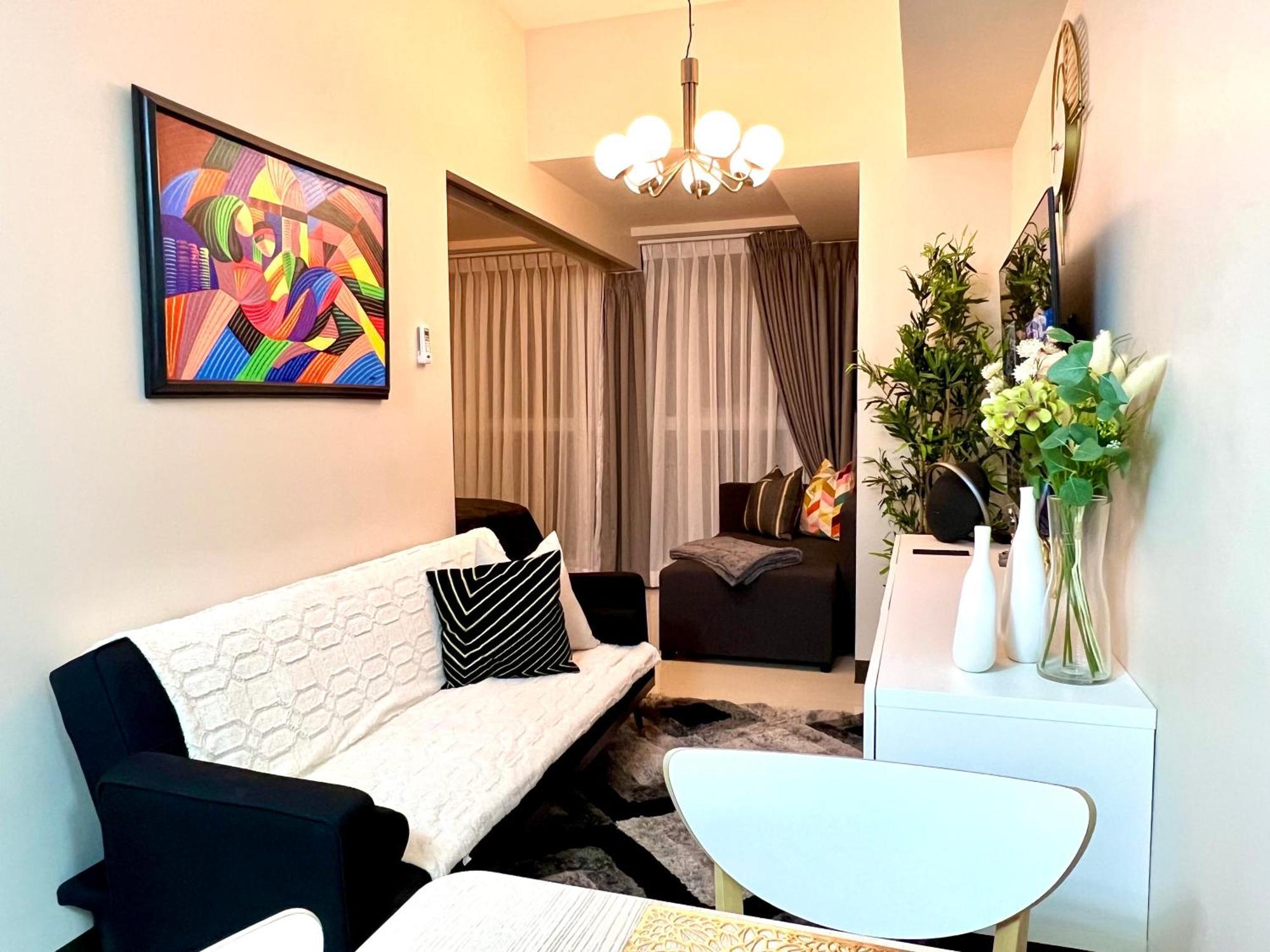 Daniella'S Modern & Cozy Suite In Uptown Bgc Manila Eksteriør bilde